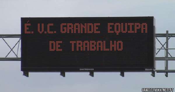 É. V.c. Grande  equipa  de  trabalho 
