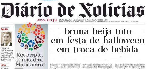 bruna beija toto em festa de halloween em troca de bebida