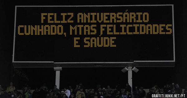 Feliz aniversário cunhado, mtas felicidades e saúde 