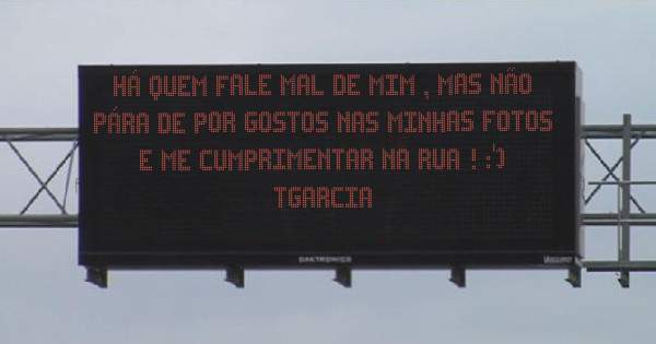 Há quem fale mal de mim , mas não pára de por gostos nas minhas fotos e me cumprimentar na rua ! :')
TGarcia