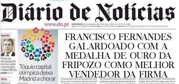 FRANCISCO FERNANDES GALARDOADO COM A MEDALHA DE OURO DA FRIPOZO COMO MELHOR VENDEDOR DA FIRMA