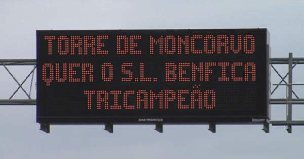 TORRE DE MONCORVO QUER O S.L. BENFICA TRICAMPEÃO