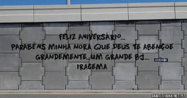 FELIZ ANIVERSÁRIO...
PARABÉNS minha nora que Deus te abençoe grandemente...Um grande bj...
Iracema