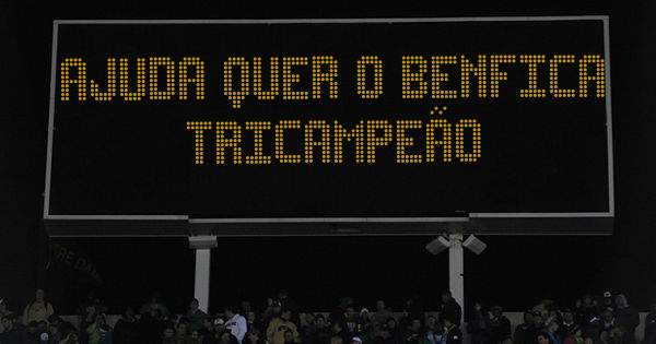 Ajuda quer o Benfica Tricampeão 