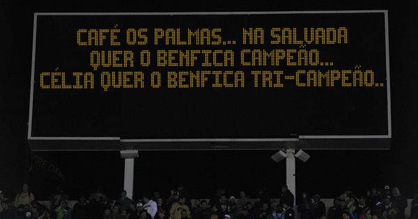 Café os Palmas... Na salvada quer o BENFICA campeão... Célia quer o Benfica tri-campeão..
