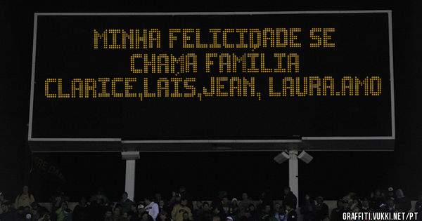 Minha felicidade se chama família 
Clarice,Laís,Jean, Laura.amo